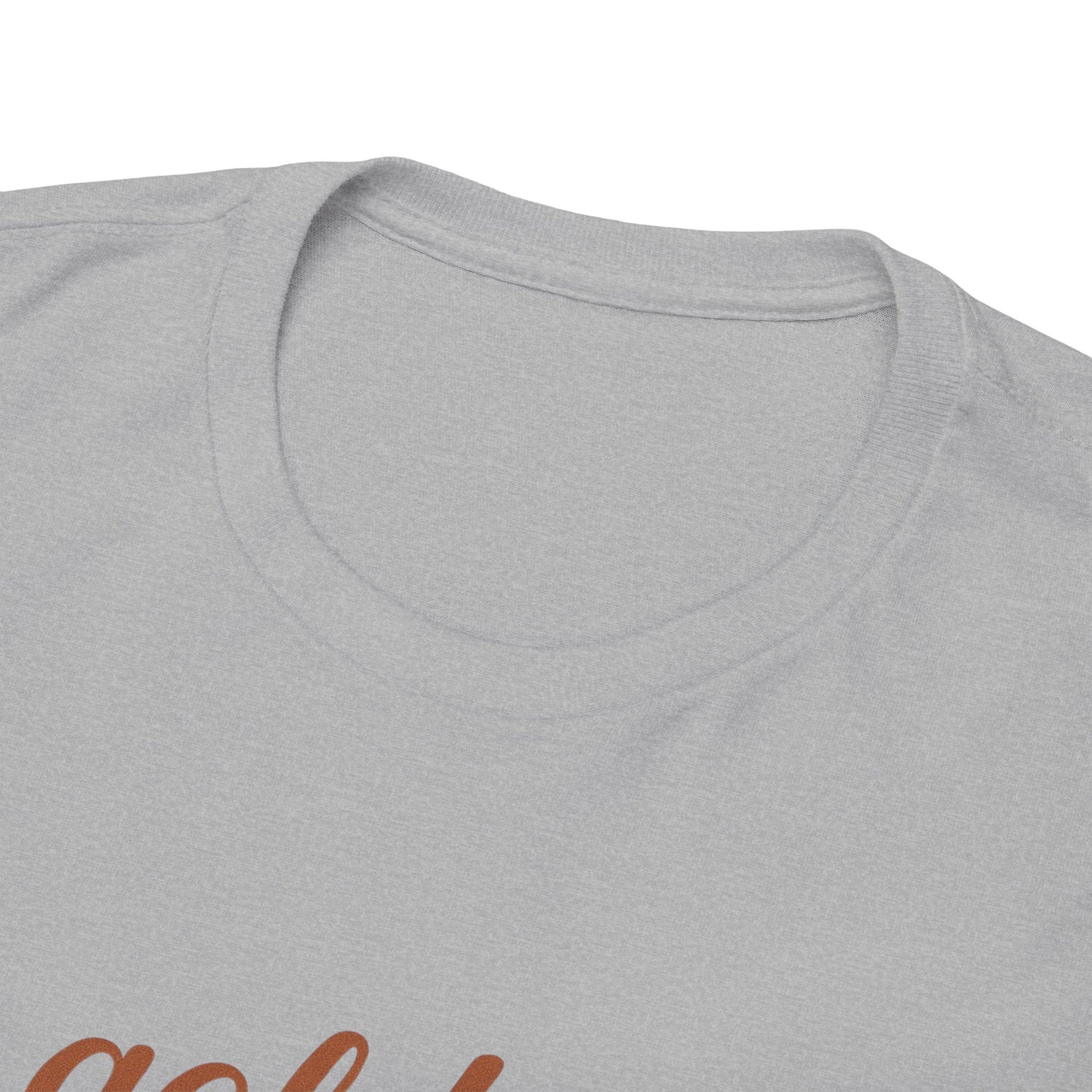 Golden Vibes – Retro Pin-Up Graphic Tee | Unisex Vintage Aesthetic T-Shirt - Madame Soulière