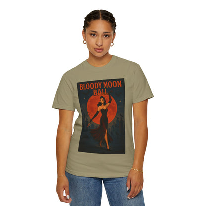 Bloody Moon Halloween Unisex T-Shirt – Vampire Retro Graphic Tee, Vintage Horror Spooky Top, Scary Season Shirt - Madame Soulière