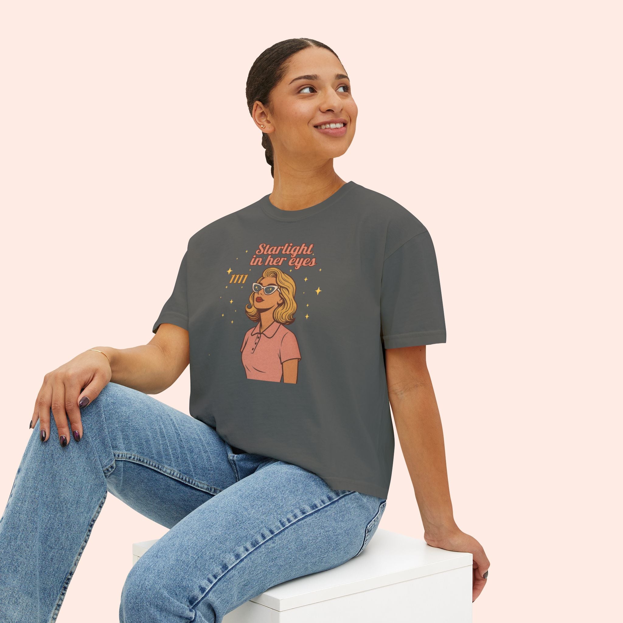 Starlight in Her Eyes 1111 – Retro Vintage Boxy T-Shirt