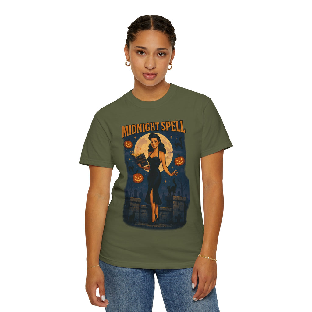 Midnight Spell – Retro Pin-Up Witch Unisex Halloween T-Shirt
