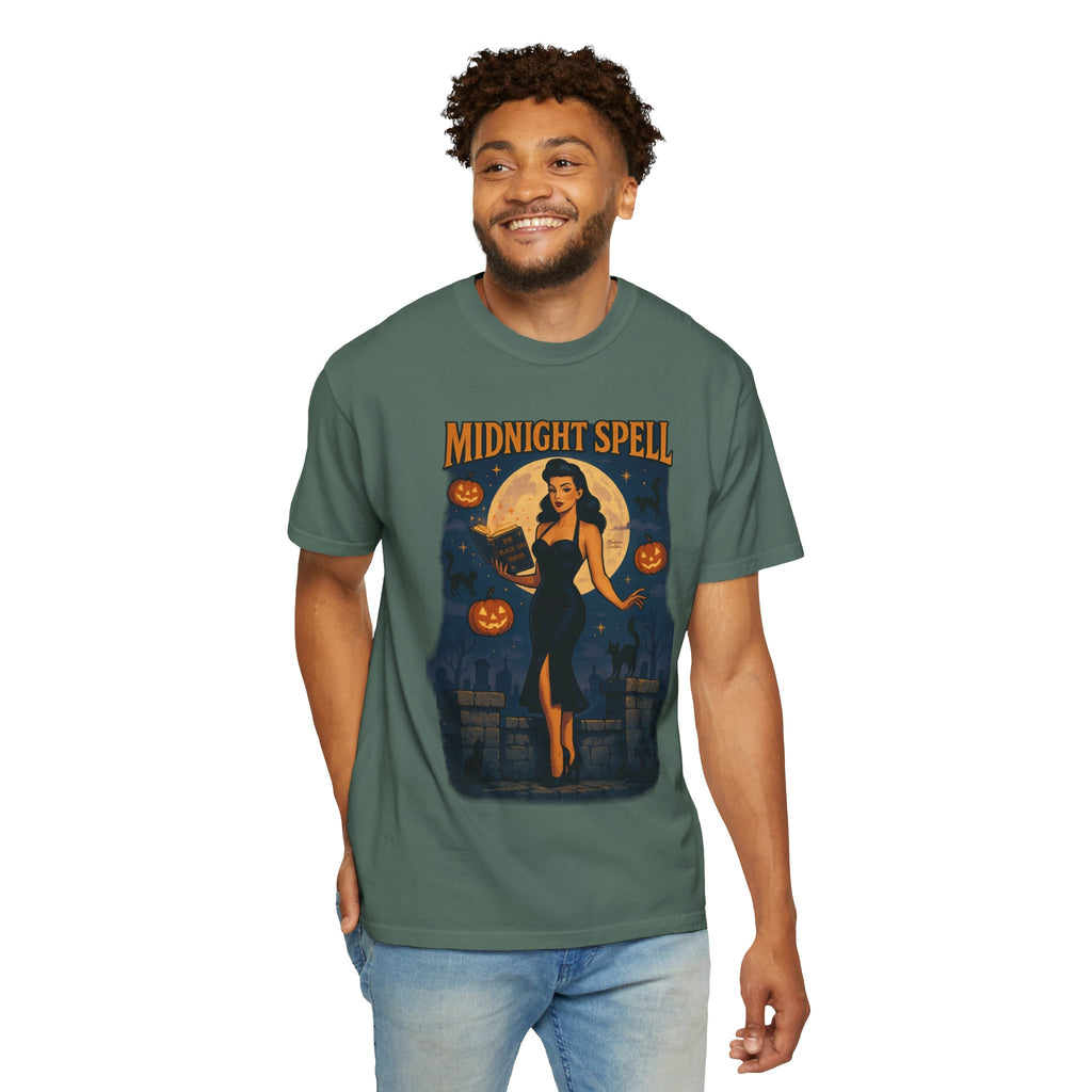 Midnight Spell – Retro Pin-Up Witch Unisex Halloween T-Shirt