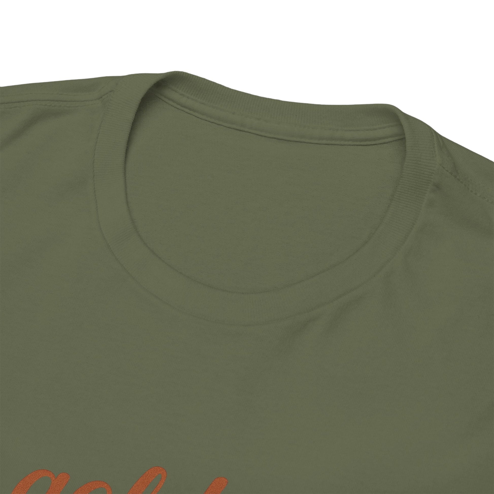 Golden Vibes – Retro Pin-Up Graphic Tee | Unisex Vintage Aesthetic T-Shirt - Madame Soulière