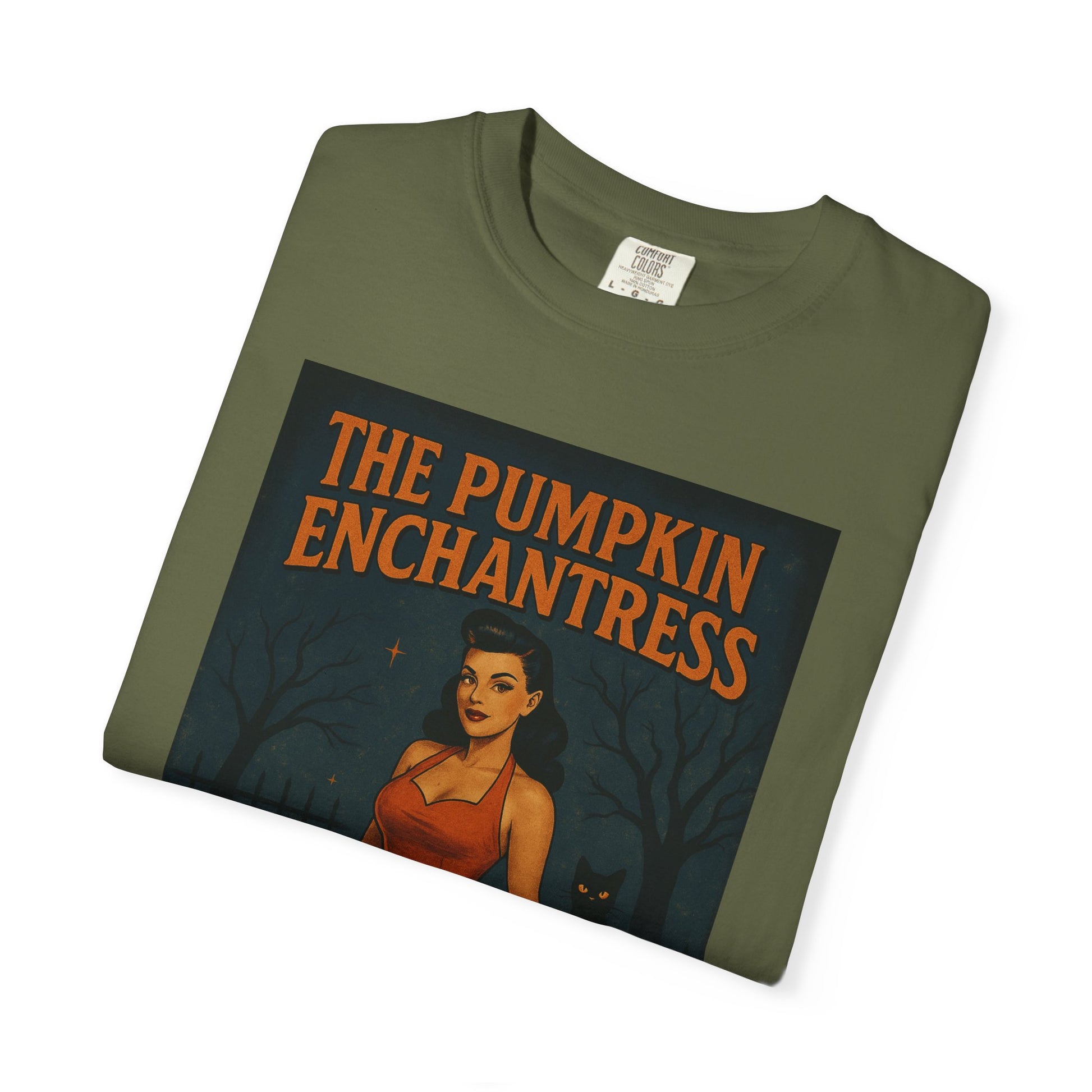 The Pumpkin Enchantress Halloween Unisex T-Shirt – Retro Witch Graphic Tee, Vintage Pumpkin Horror Top, Spooky Unisex Scary Season Shirt - Madame Soulière