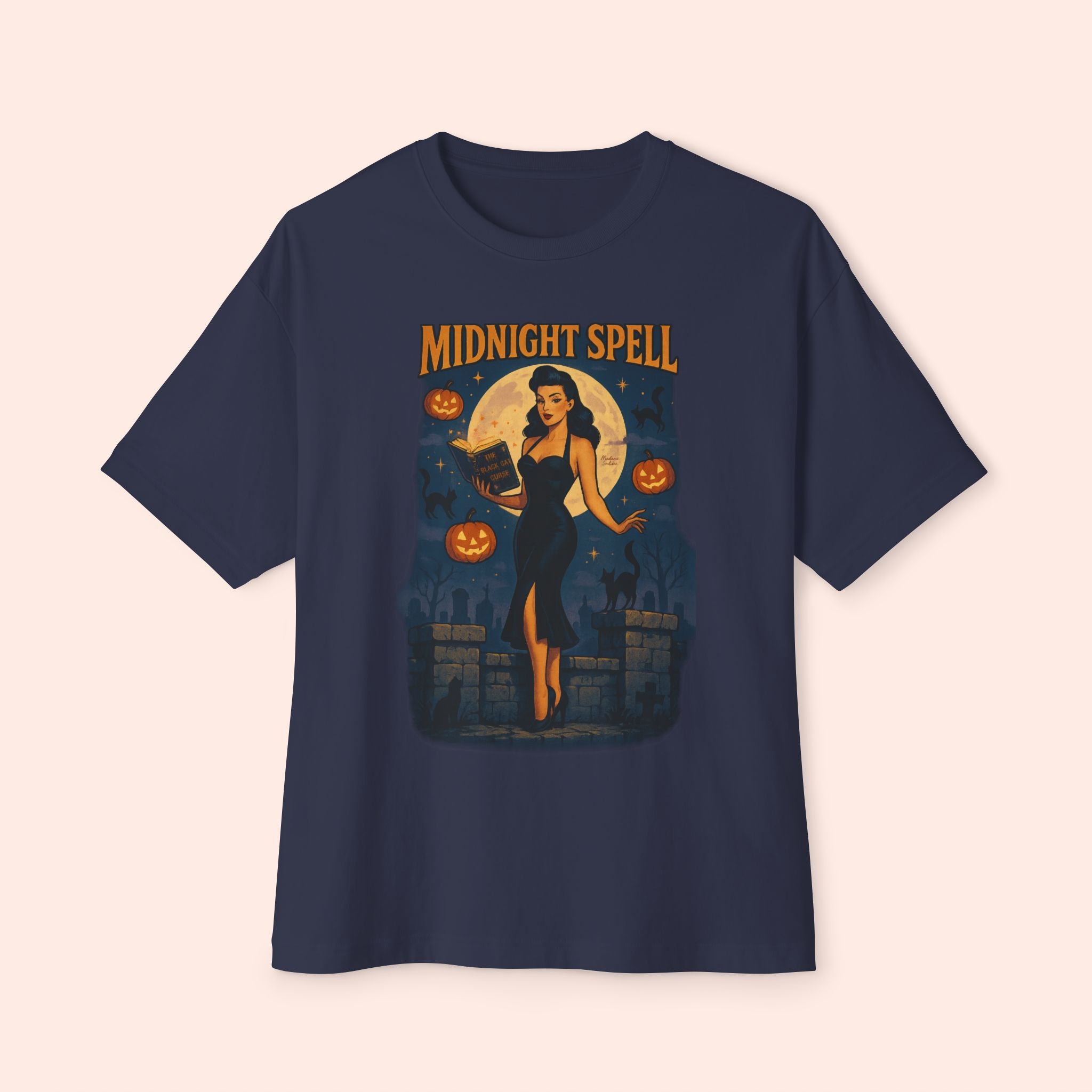 Midnight Spell – Retro Pin-Up Witch Halloween Long Boxy T-Shirt
