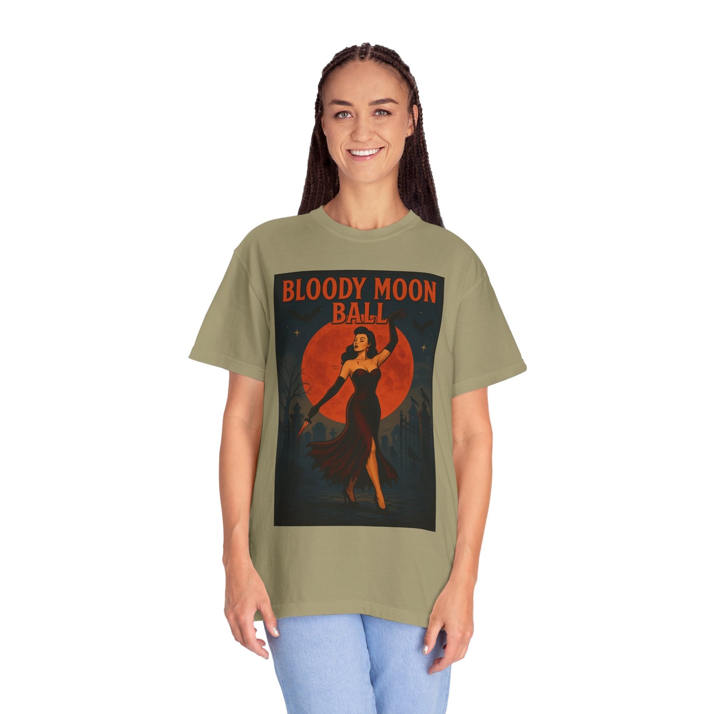 Bloody Moon Halloween Unisex T-Shirt – Vampire Retro Graphic Tee, Vintage Horror Spooky Top, Scary Season Shirt - Madame Soulière