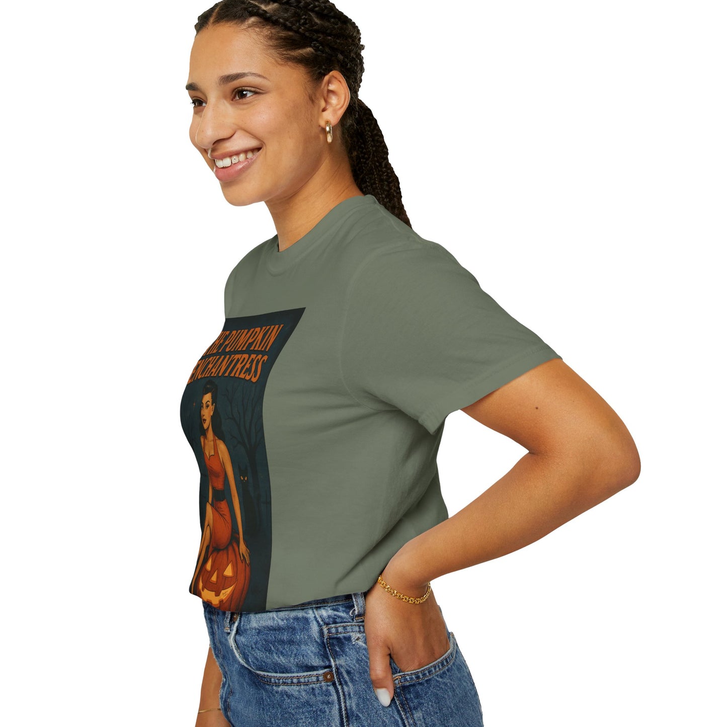 The Pumpkin Enchantress Halloween Unisex T-Shirt – Retro Witch Graphic Tee, Vintage Pumpkin Horror Top, Spooky Unisex Scary Season Shirt - Madame Soulière