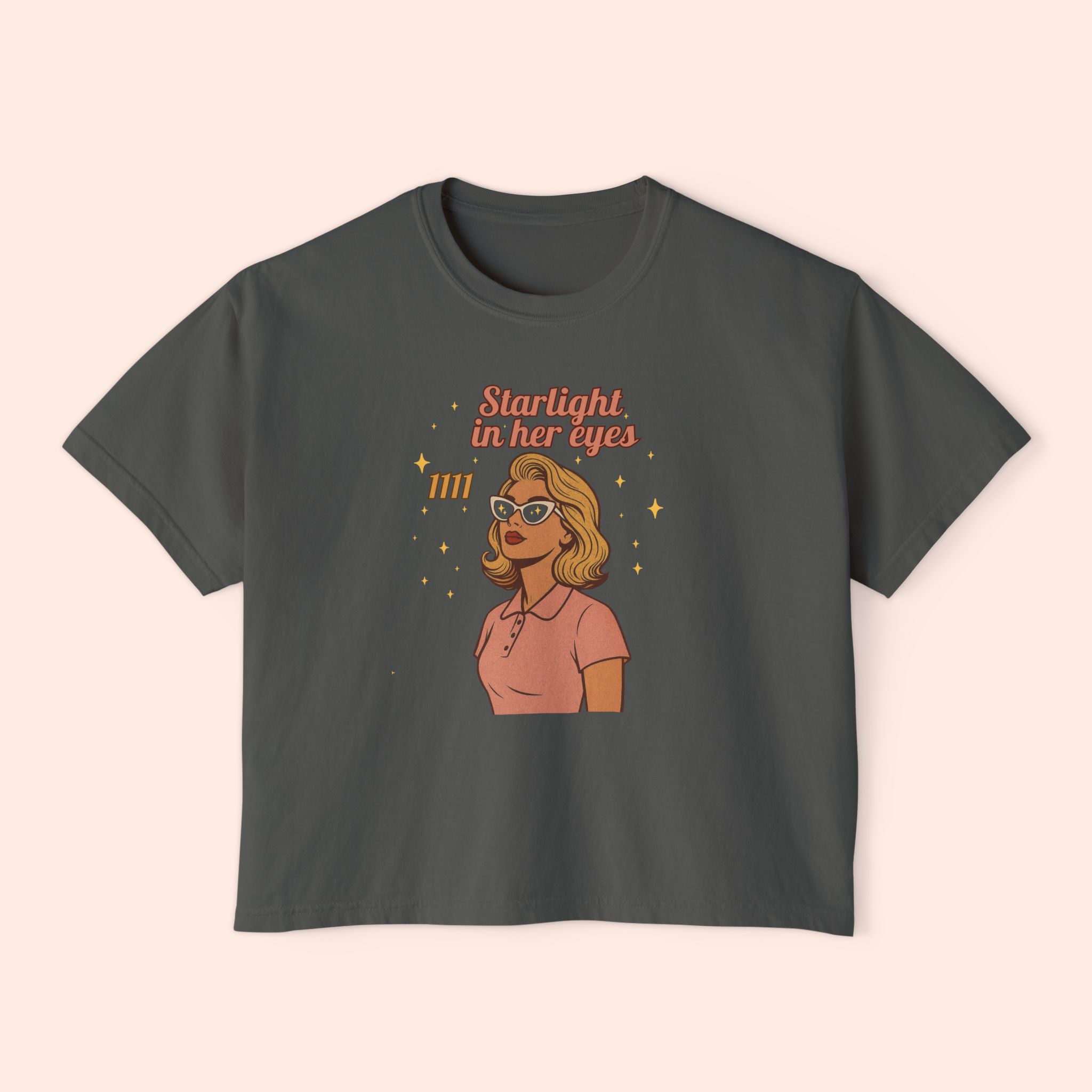 Starlight in Her Eyes 1111 – Retro Vintage Boxy T-Shirt