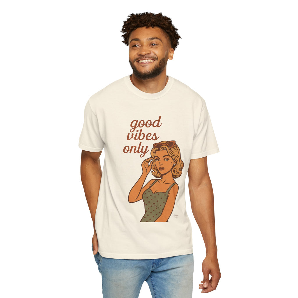 Good Vibes Only – Retro Pin-Up Vintage T-Shirt